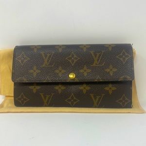 Louis Vuitton Monogram Sarah Wallet